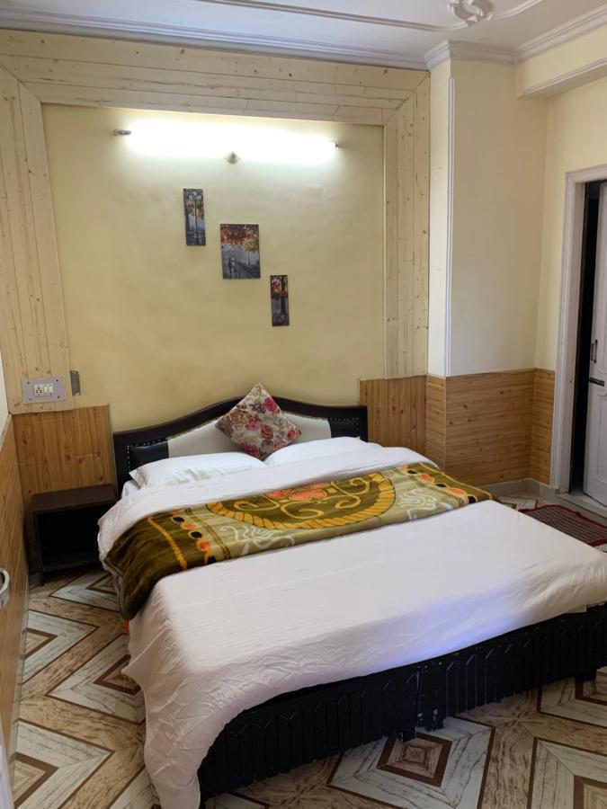 Shimla Regency Hotel Kültér fotó